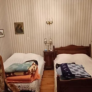  Habitación en casa particular Chez Virginie - Du Bourg
